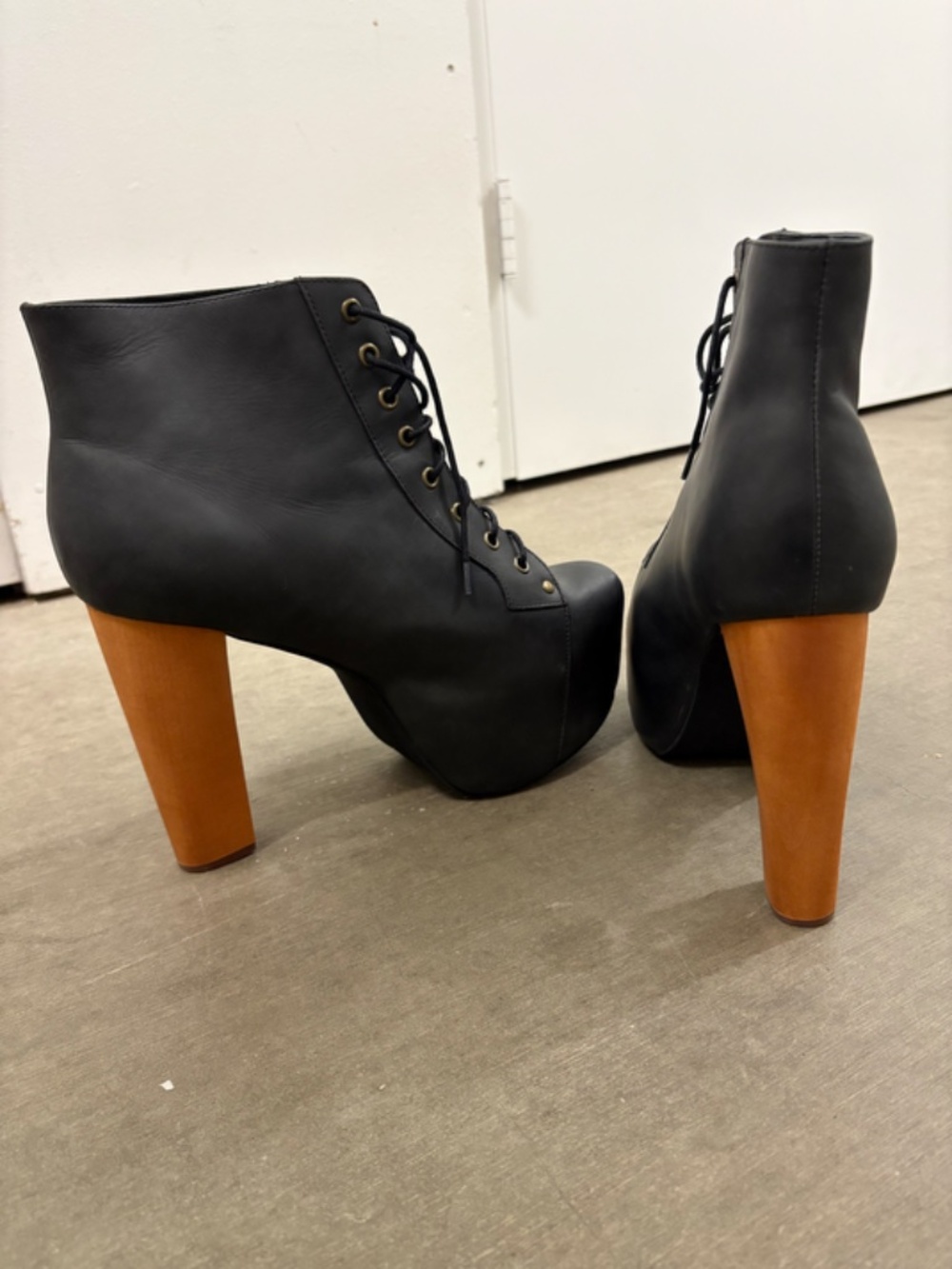 Jeffrey Campbell Lita platform lace-up boots - Picture 5 of 8